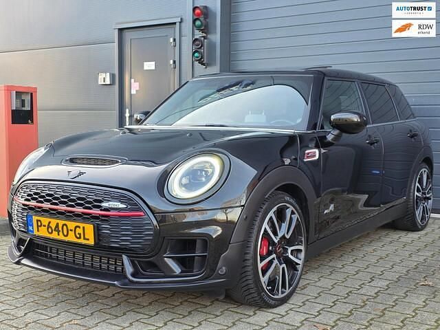 Zwart Occasion 2021 Mini John Cooper Works Clubman Stationwagen | € 36.440 (Eerlijke prijs) - Afbeelding 1/4