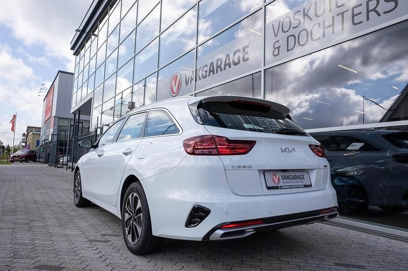 Occasion Kia Ceed 2021 Wit Hatchback
