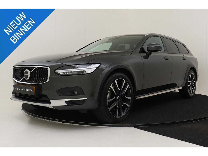 Gebruikt 2020 Volvo V90 CC Pro Stationwagen | € 49.785 - Afbeelding 1/4