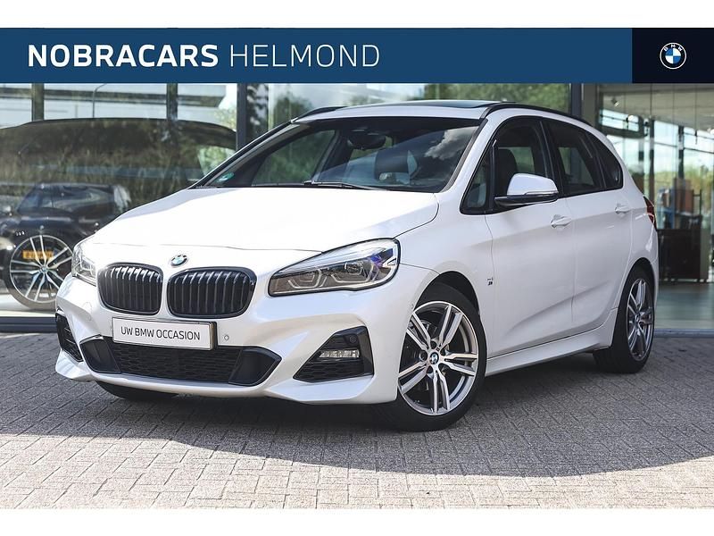Wit Gebruikt 2018 BMW 218 Executive Stationwagen | € 20.950 (Eerlijke prijs) - Afbeelding 1/4