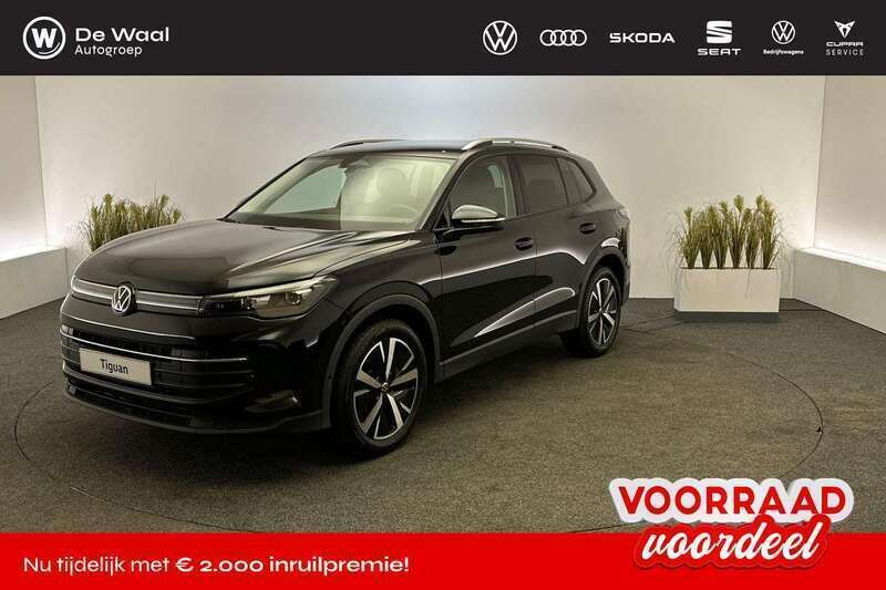 Zwart, metallic lak Nieuw 2025 VW Tiguan Edition SUV | € 49.995 (Eerlijke prijs) - Afbeelding 1/4