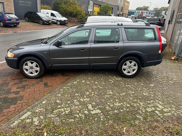 Occasion Volvo XC70 Momentum 185 PK (136 kW) 2006 Grijs (metallic) Stationwagen