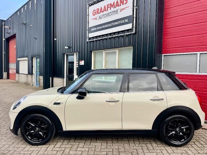 Gebruikt 2019 Mini Cooper Hatchback | € 13.499 (Goede deal) - Afbeelding 1/4