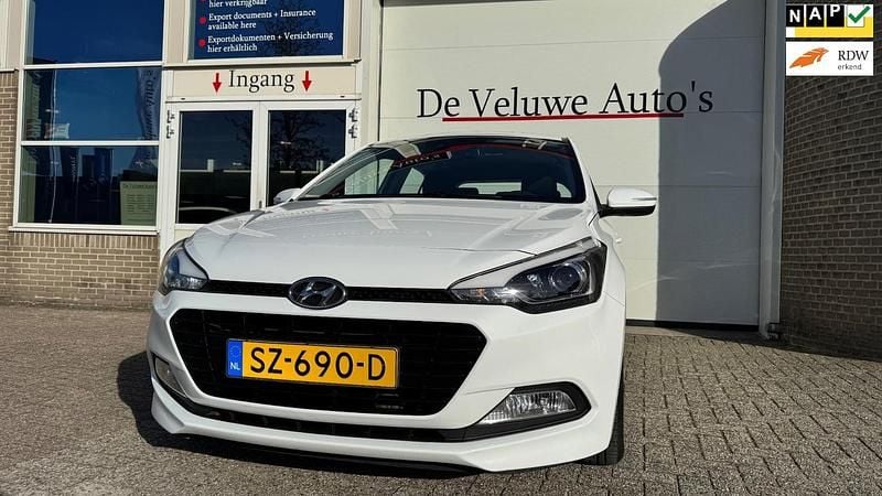 Wit Gebruikt 2018 Hyundai i20 Comfort Hatchback | € 10.900 (Goede deal) - Afbeelding 1/4