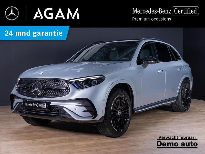 Grijs Occasion 2025 Mercedes GLC300e Sport Edition SUV | € 69.950 (Super prijs) - Afbeelding 1/4