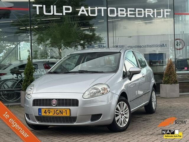 Grijs Gebruikt 2009 Fiat Grande Punto Lusso Hatchback | € 3.990 - Afbeelding 1/4
