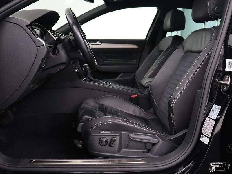 Occasion VW Passat R-line 191 PK (140 kW) 2019 Zwart Sedan