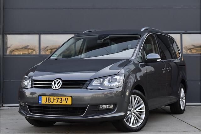 Grijs Gebruikt 2014 VW Sharan Highline MPV | € 15.950 (Super prijs) - Afbeelding 1/4