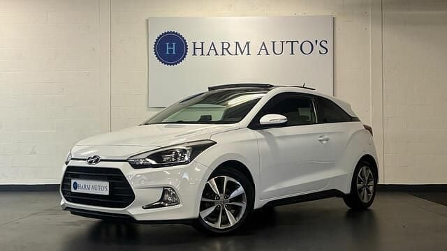 Wit Gebruikt 2016 Hyundai i20 Coupé | € 10.499 (Eerlijke prijs) - Afbeelding 1/4