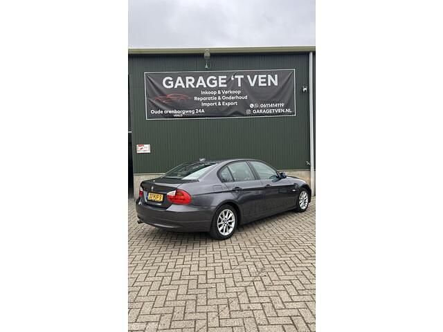 Occasion BMW 318 Executive 129 PK (94 kW) 2006 Grijs Sedan