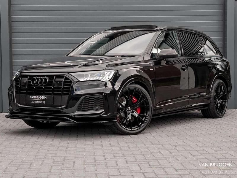 Zwart Gebruikt 2020 Audi Q7 S-Line SUV | € 69.990 - Afbeelding 1/3