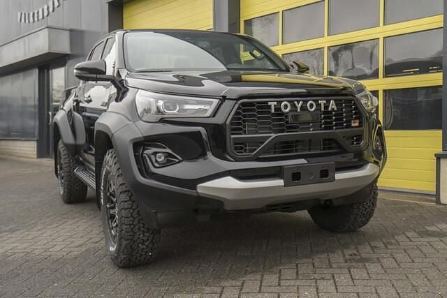 Overige Nieuw 2025 Toyota HiLux Sport Pickup | € 59.995 (Eerlijke prijs) - Afbeelding 1/4