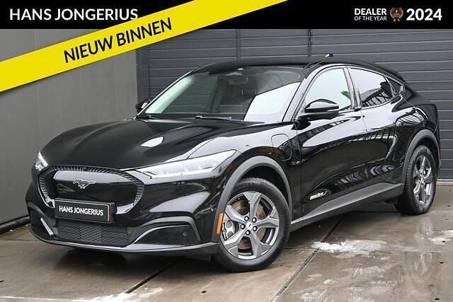 Zwart Occasion 2022 Ford Mustang Mach-E SUV | € 26.949 (Eerlijke prijs) - Afbeelding 1/4