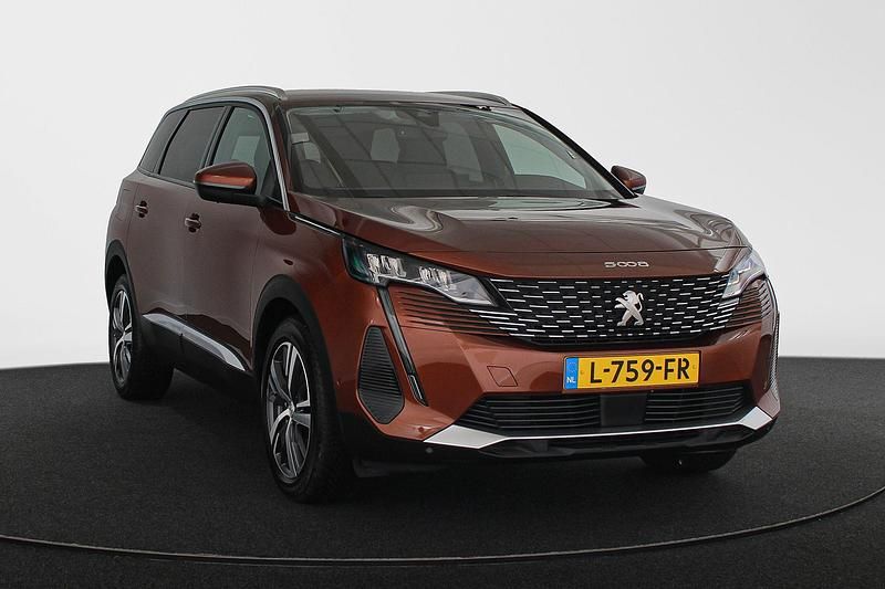 Occasion Peugeot 5008 Allure 131 PK (96 kW) 2021 Bruin SUV