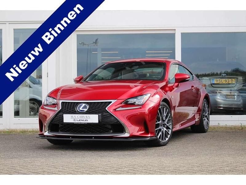 Rood Gebruikt 2018 Lexus RC300h Sport Line Coupé | € 31.450 (Goede deal) - Afbeelding 1/4