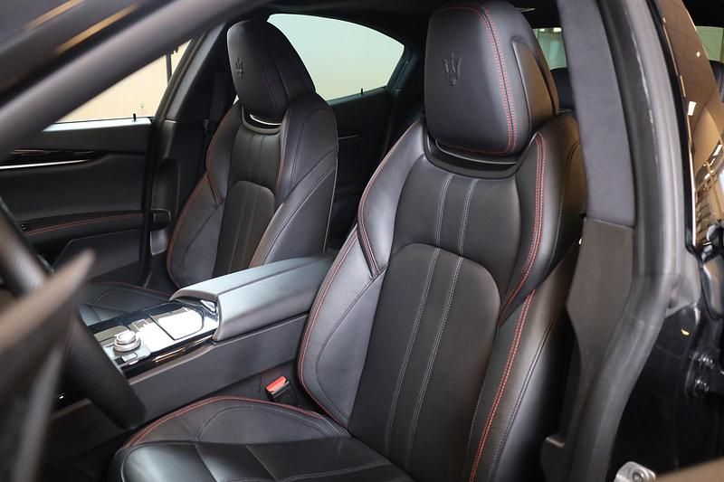 Occasion Maserati Ghibli 349 PK (256 kW) 2020 Zwart Sedan