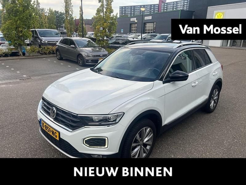 Wit Gebruikt 2019 VW T-Roc Style SUV | € 21.900 (Goede deal) - Afbeelding 1/4