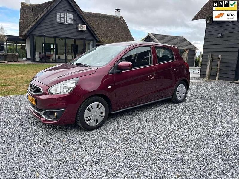 Rood Gebruikt 2018 Mitsubishi Space Star Hatchback | € 4.950 (Super prijs) - Afbeelding 1/4