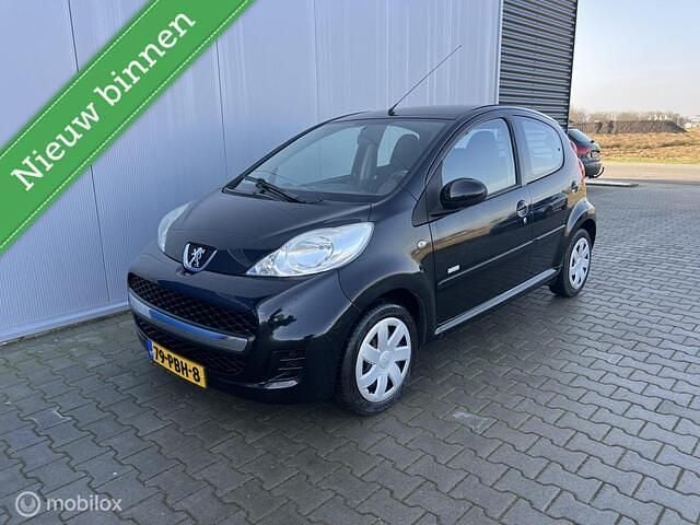 Occasion Peugeot 107 68 PK (50 kW) 2011 Zwart Hatchback