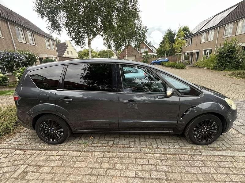 Grijs Gebruikt 2008 Ford S-MAX S MPV | € 2.200 (Eerlijke prijs) - Afbeelding 1/4