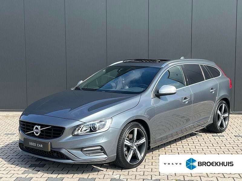 Grijs Gebruikt 2018 Volvo V60 Business Edition Stationwagen | € 23.935 (Super prijs) - Afbeelding 1/3