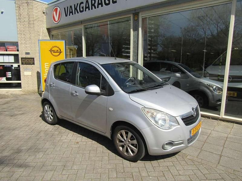 Grijs Occasion 2014 Opel Agila Hatchback | € 4.900 (Eerlijke prijs) - Afbeelding 1/4