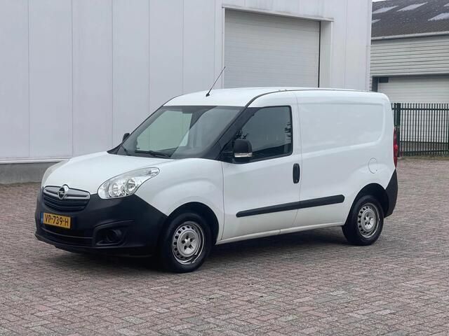 Wit Gebruikt 2015 Opel Combo MPV | € 3.950 (Eerlijke prijs) - Afbeelding 1/4