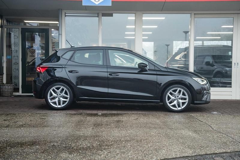 Occasion Seat Ibiza Business 95 PK (69 kW) 2019 Zwart Hatchback