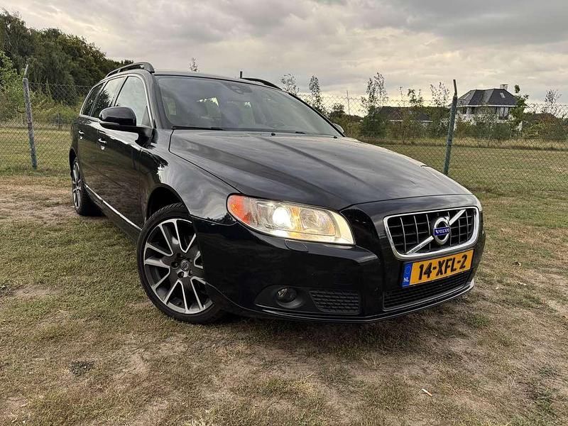 Zwart Gebruikt 2012 Volvo V70 Stationwagen | € 6.850 (Goede deal) - Afbeelding 1/4