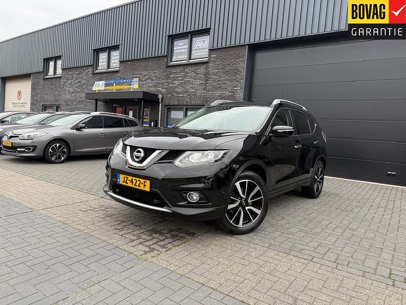 Zwart Gebruikt 2016 Nissan X-Trail Tekna SUV | € 19.999 (Duur) - Afbeelding 1/4