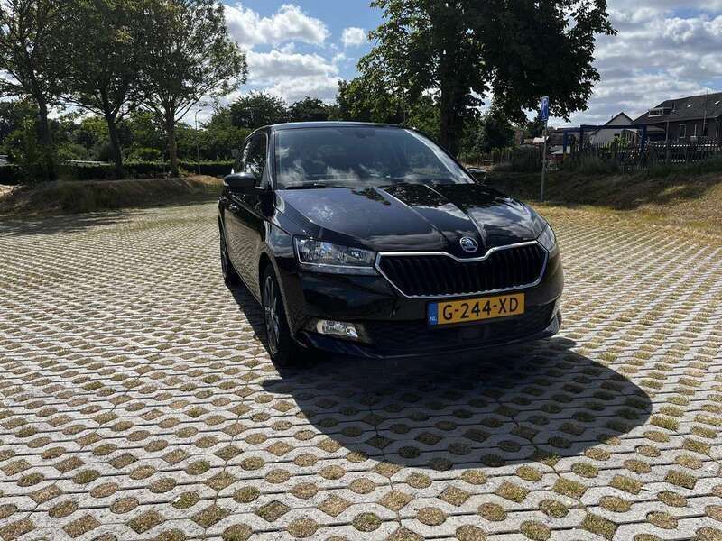 Zwart Gebruikt 2019 Skoda Fabia Business Line Hatchback | € 12.750 - Afbeelding 1/4