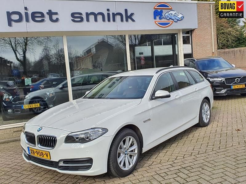 Wit Gebruikt 2014 BMW 528 Executive Stationwagen | € 16.900 (Eerlijke prijs) - Afbeelding 1/4