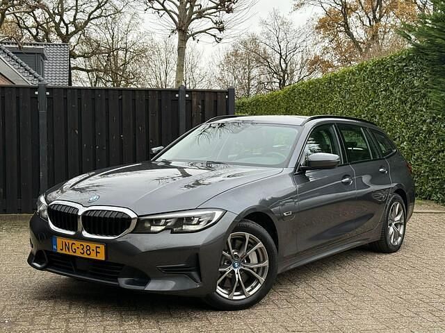 Occasion BMW 330 Comfort Edition 291 PK (214 kW) 2022 Grijs Stationwagen