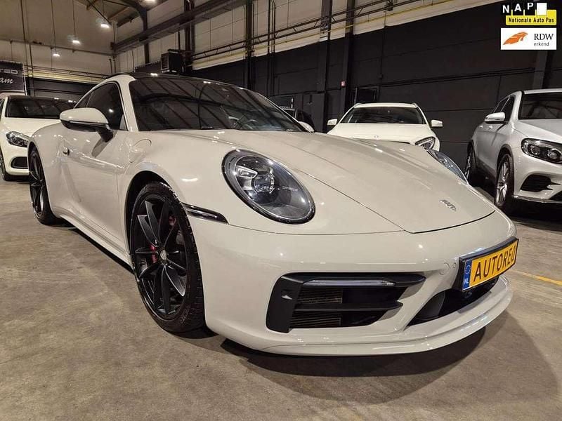 Grijs Gebruikt 2019 Porsche 911 Carrera 4S Sport Coupé | € 132.992 (Iets duurder) - Afbeelding 1/4