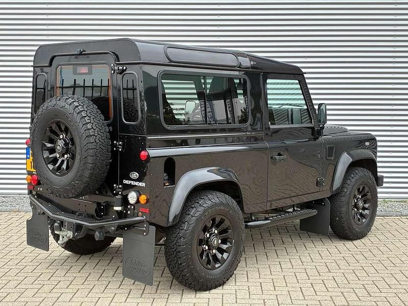 Occasion Land Rover Defender 122 PK (89 kW) 2016 Zwart SUV