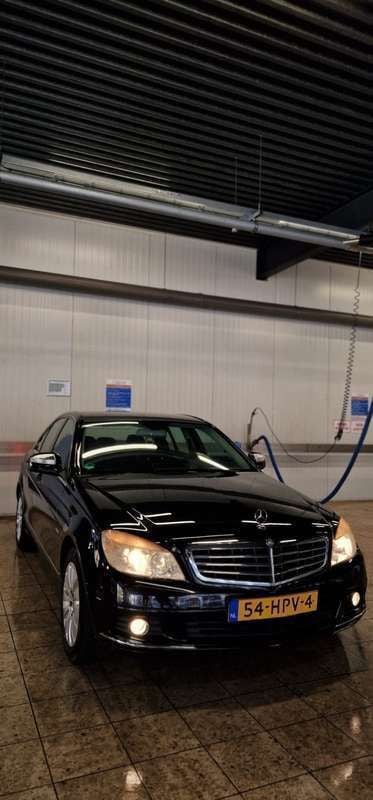 Zwart Gebruikt 2007 Mercedes C200 Elegance Sedan | € 6.500 (Goede deal) - Afbeelding 1/4