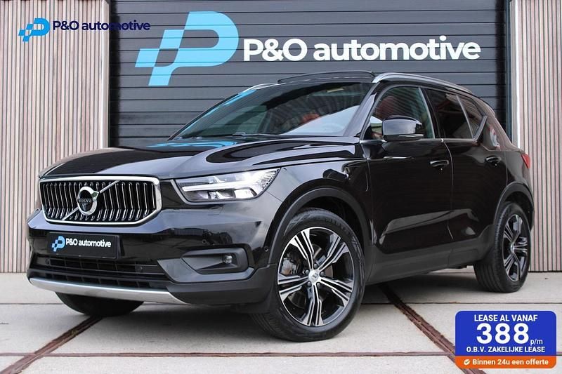 Zwart Gebruikt 2020 Volvo XC40 Inscription SUV | € 28.995 (Eerlijke prijs) - Afbeelding 1/4