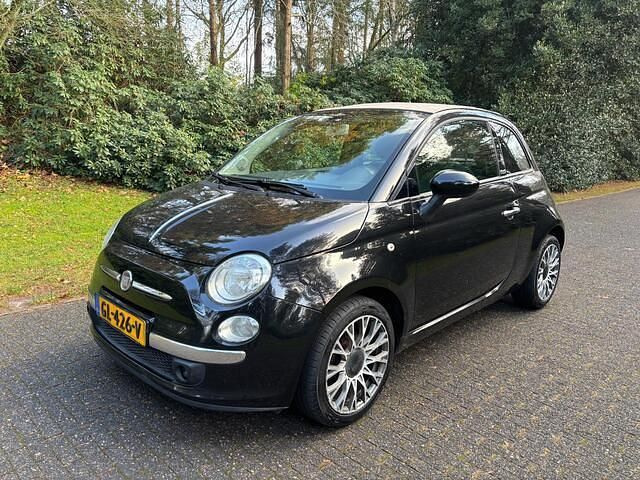 Zwart (metallic) Occasion 2012 Fiat 500C Rock Cabriolet | € 3.900 (Goede deal) - Afbeelding 1/4