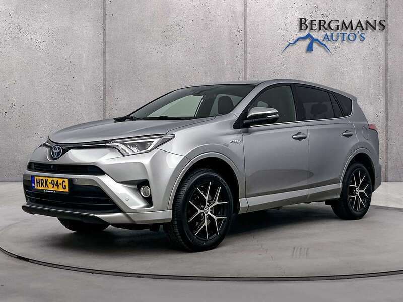 Grijs Gebruikt 2017 Toyota RAV4 Executive SUV | € 23.600 (Goede deal) - Afbeelding 1/4