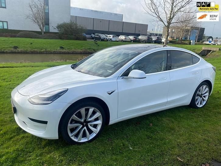 Wit Gebruikt 2019 Tesla Model 3 Standard Range Sedan | € 14.500 (Super prijs) - Afbeelding 1/4