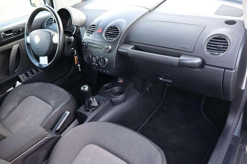 Occasion VW New Beetle Cabriolet Highline 102 PK (75 kW) 2006 Grijs Cabriolet