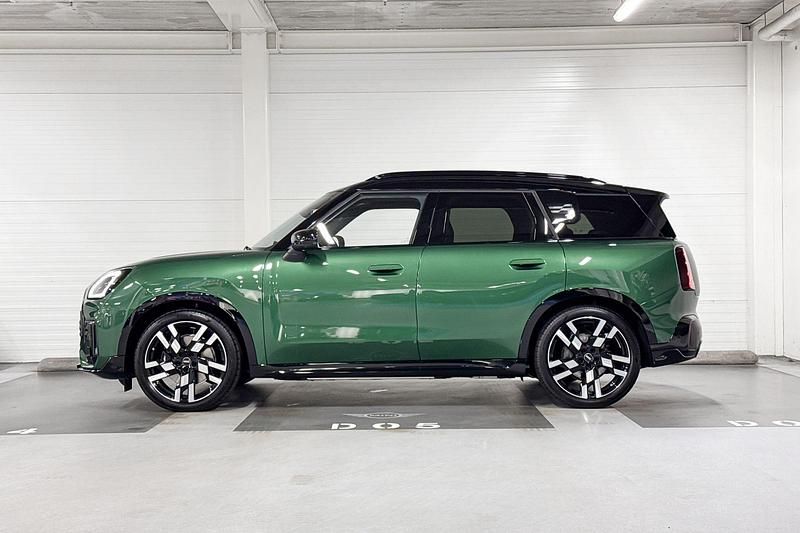 Nieuw Mini Countryman 230 kW (313 PK) 2025 British racing green (c3b) SUV