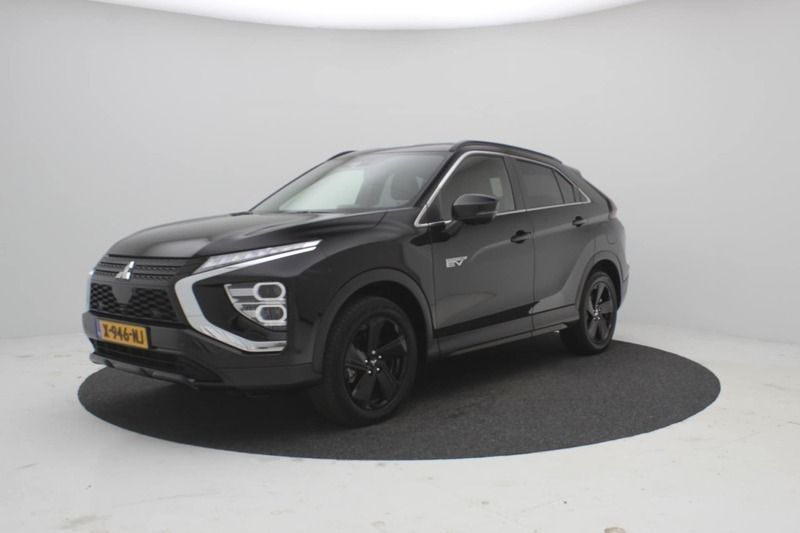 Zwart Gebruikt 2023 Mitsubishi Eclipse Cross Edition SUV | € 29.980 (Eerlijke prijs) - Afbeelding 1/4