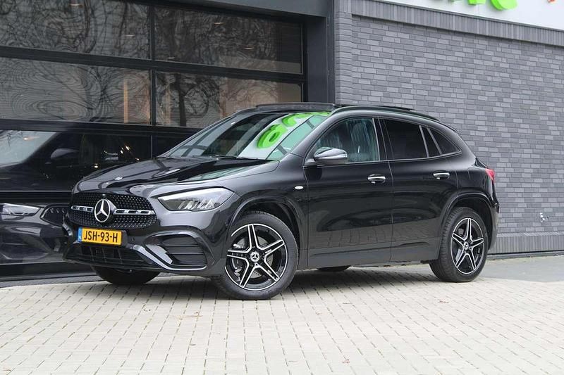 Occasion Mercedes GLA250 Business 218 PK (160 kW) 2025 Zwart SUV