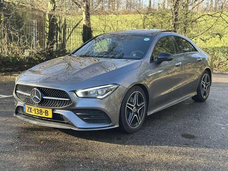 Grijs Occasion 2019 Mercedes CLA200 Business Sedan | € 24.999 (Eerlijke prijs) - Afbeelding 1/4