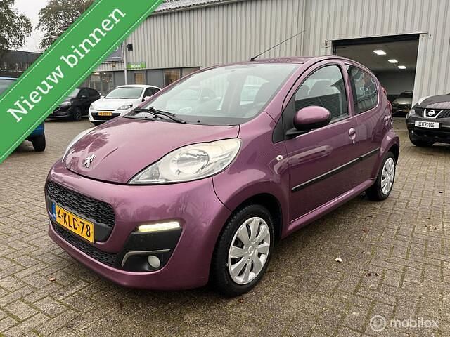 Occasion Peugeot 107 Envy 68 PK (50 kW) 2013 Paars Hatchback