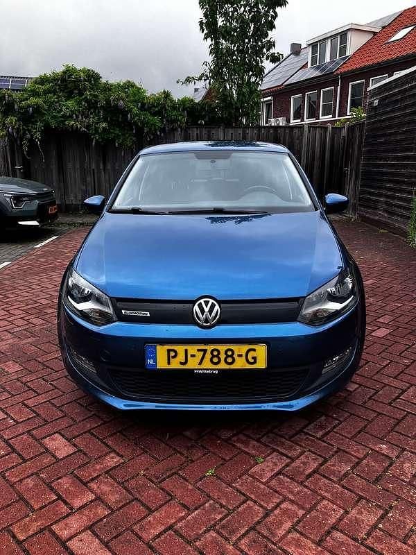 Blauw Gebruikt 2017 VW Polo Edition Hatchback | € 8.000 (Super prijs) - Afbeelding 1/4
