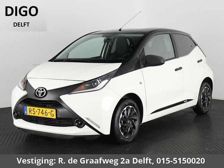 Occasion Toyota Aygo 69 PK (50 kW) 2018 Wit Hatchback