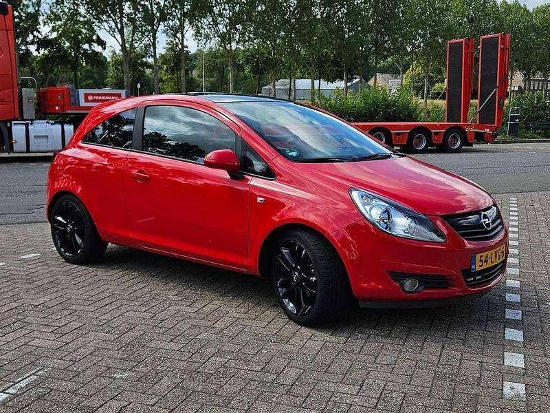 Rood Gebruikt 2010 Opel Corsa MPV | € 5.499 (Iets duurder) - Afbeelding 1/4