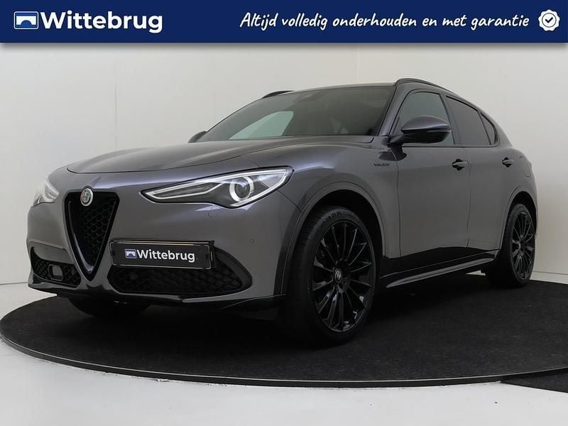 Grijs, metallic lak Gebruikt 2020 Alfa Romeo Stelvio Veloce SUV | € 41.425 (Eerlijke prijs) - Afbeelding 1/3